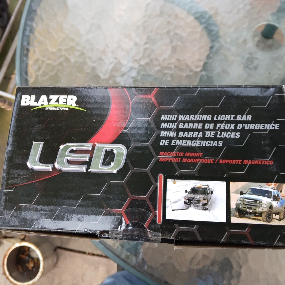 LED strobe light - Picture 3 of 3